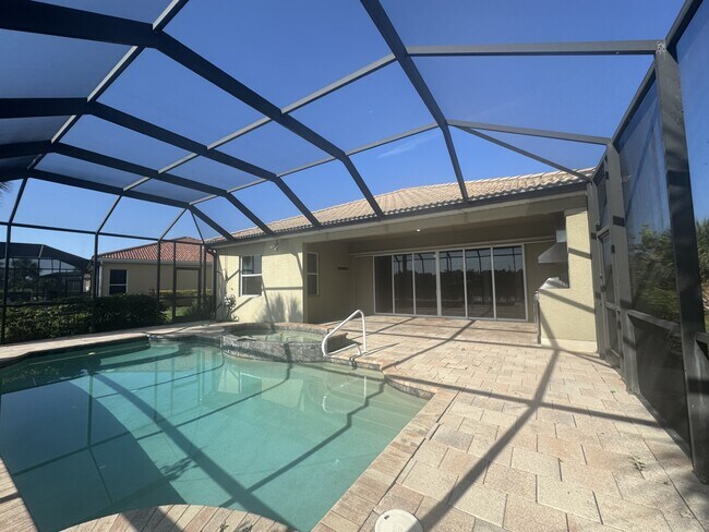Building Photo - 333 Cipriani Way