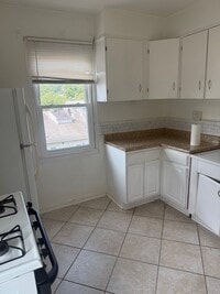 Building Photo - 127 Belknap Ave