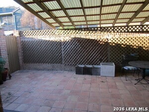 Building Photo - 3678 Hidden Dr