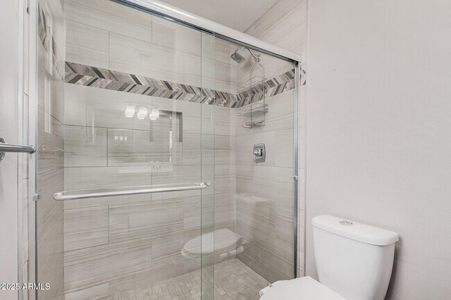 Building Photo - 4950 W Grovers Ave