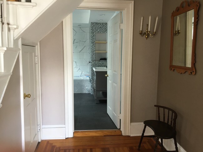 Building Photo - 57 George St