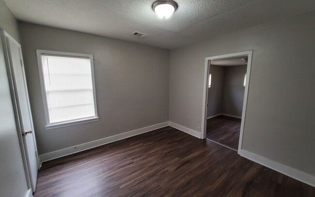 Building Photo - 1895 S Lauderdale St