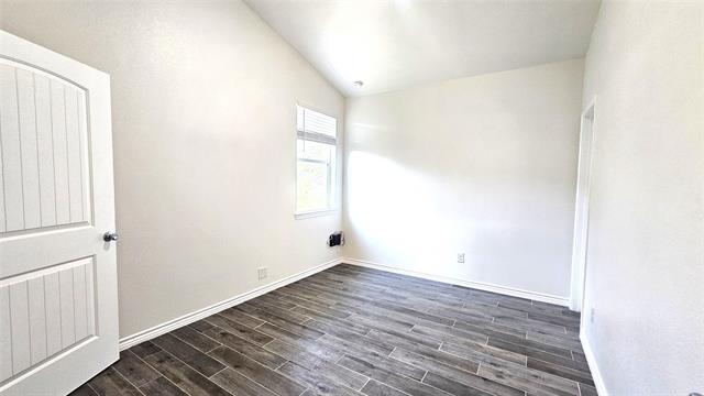 Building Photo - 1405 E Sherman Dr