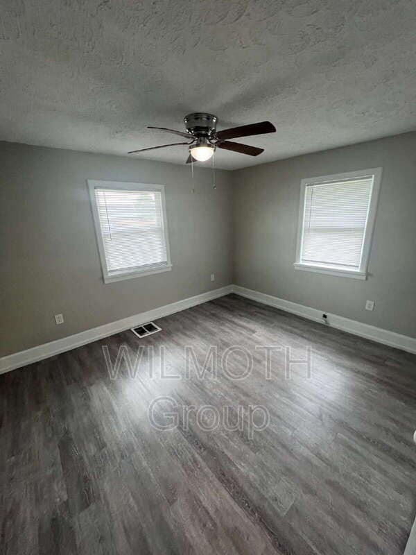 Building Photo - 824 Harlan St