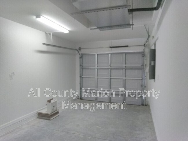 Building Photo - 6635 NW 65th St