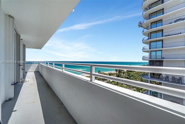 Building Photo - 8911 Collins Ave