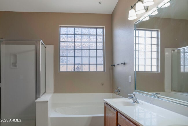 Building Photo - 46011 W Keller Dr