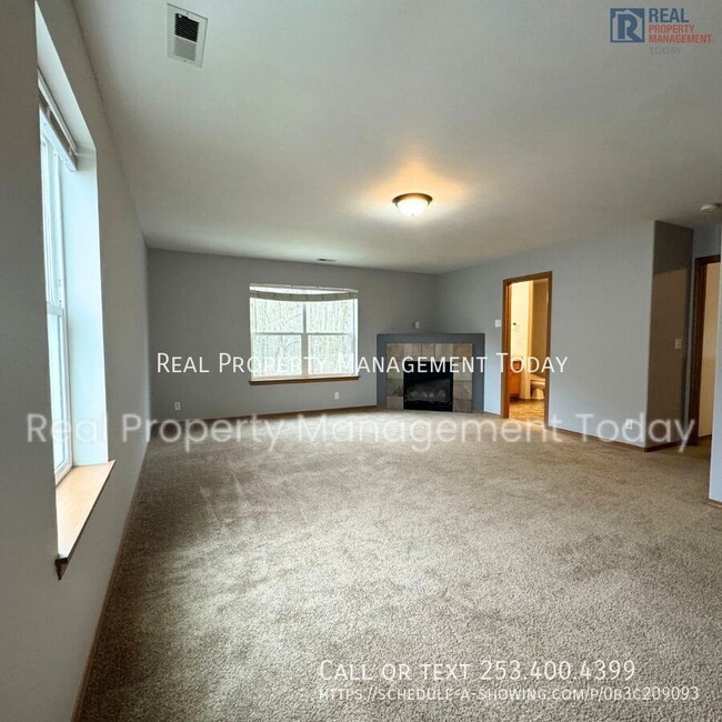 Building Photo - Beautiful 4 Bedroom In Orting!!