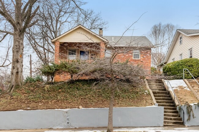 Building Photo - Brookland Corner Lot