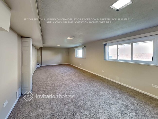 Building Photo - 6425 180th Pl