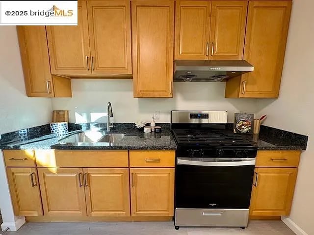 Building Photo - 2846 McGee Ave