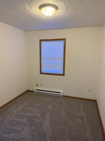 Building Photo - 728 31st St N