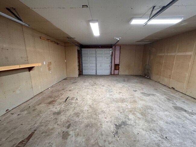 Building Photo - 2 bed one bath, great outdoor features, great location close to all Norman has to offer!