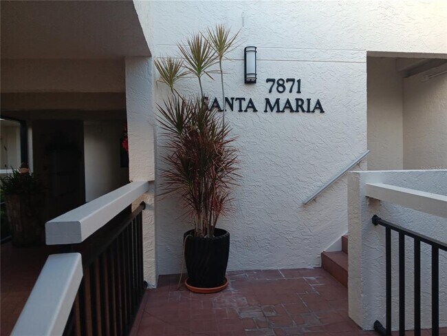 Building Photo - 7871 Sailboat Key Blvd S