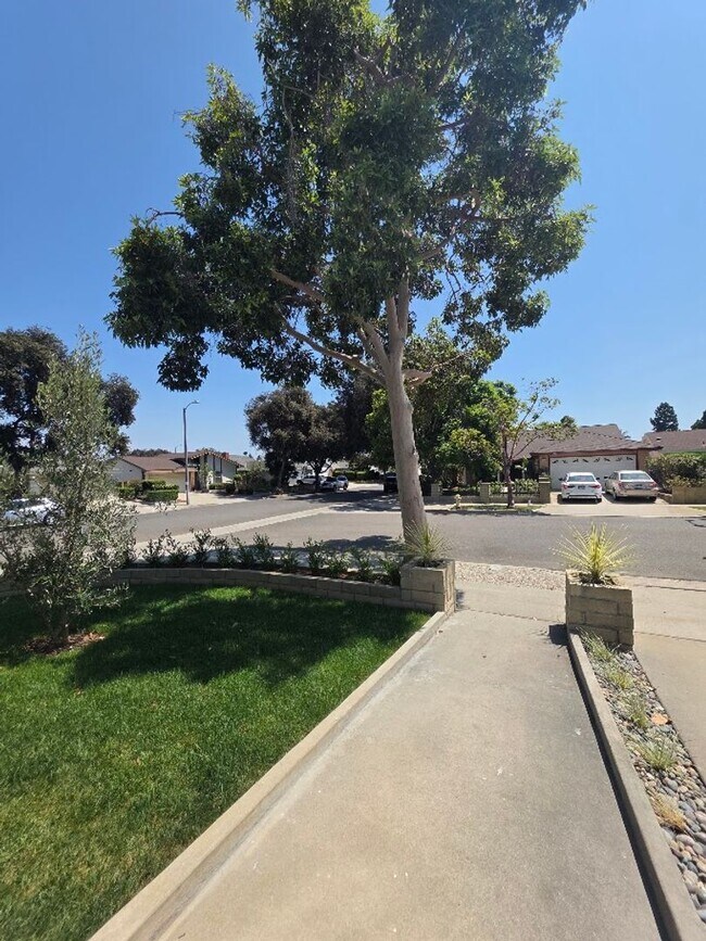 Building Photo - 12947 Arabella Pl