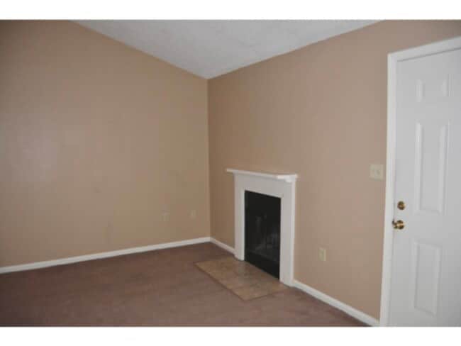 Building Photo - Lakewood Apartments: Premium location