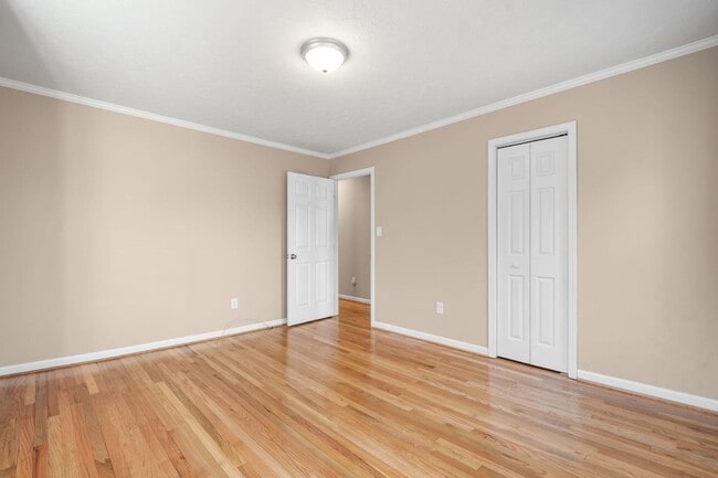 Building Photo - 313 Arrowood St SE