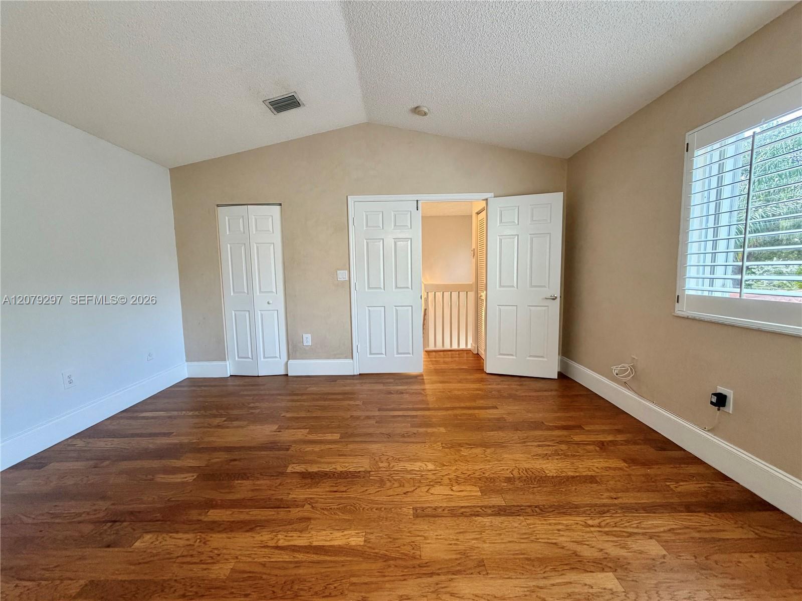 Building Photo - 1135 Cliffrose St