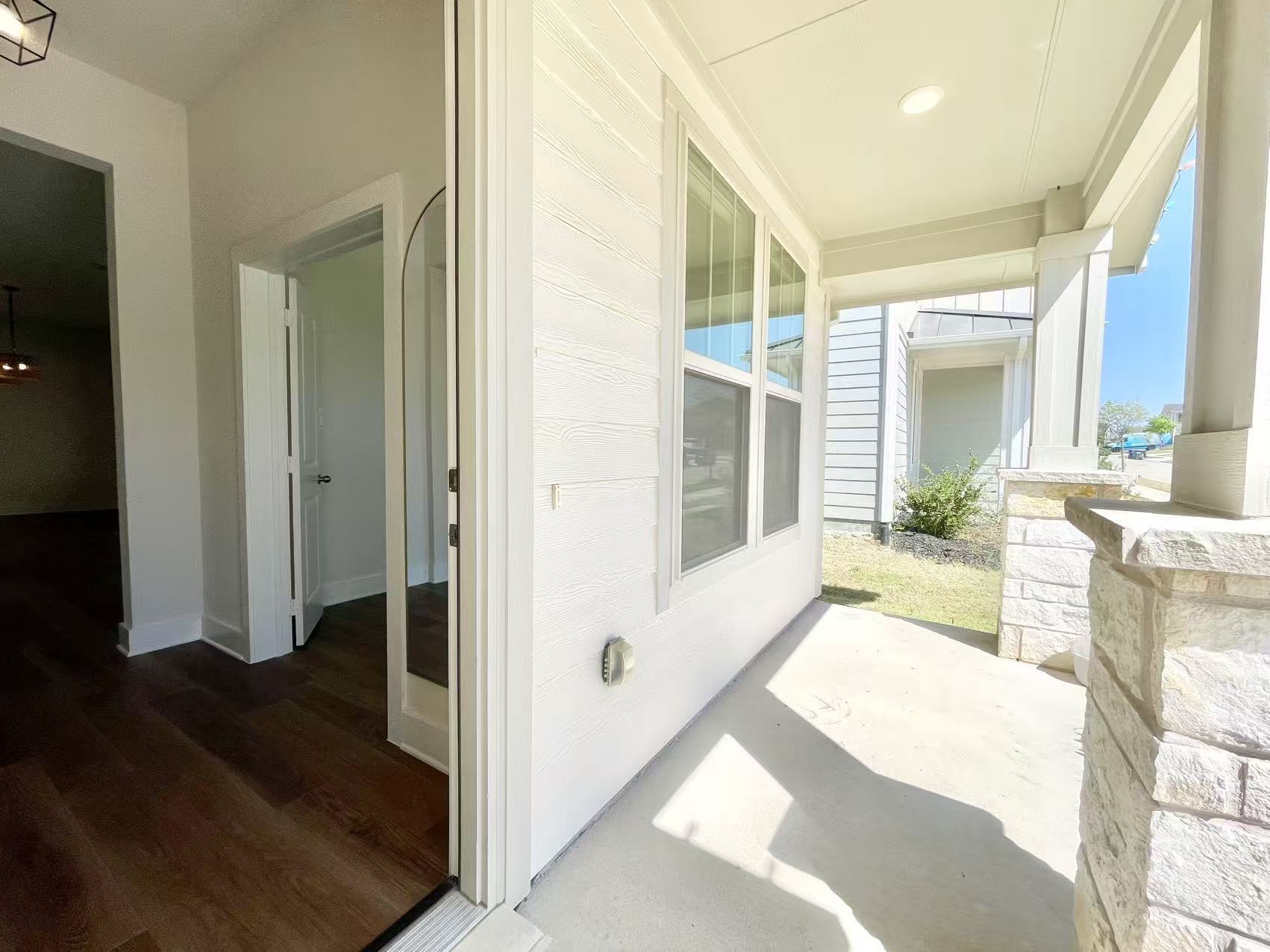 Building Photo - 3320 Eddington Dr