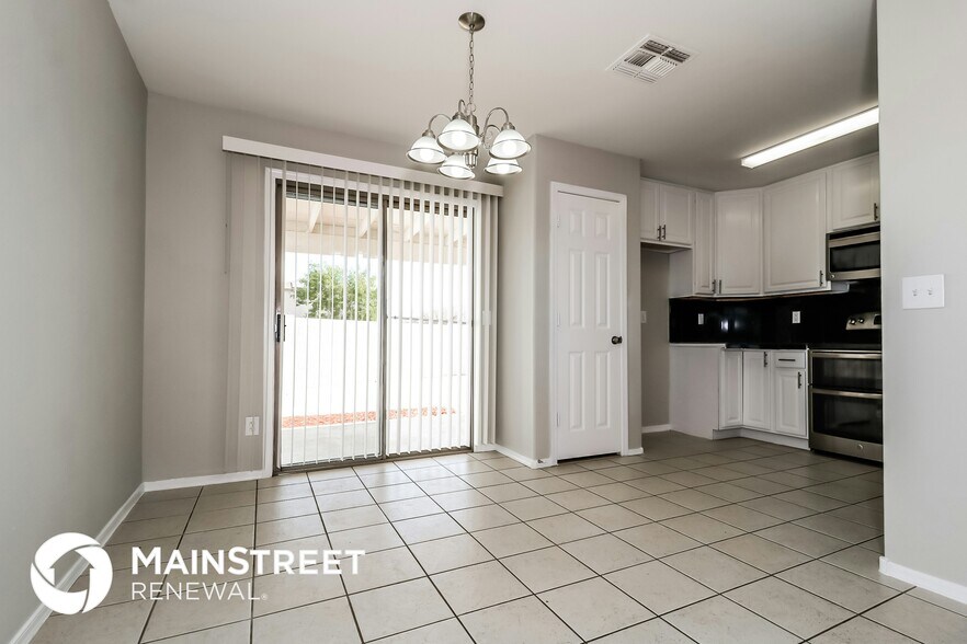 Building Photo - 12519 N Pablo St