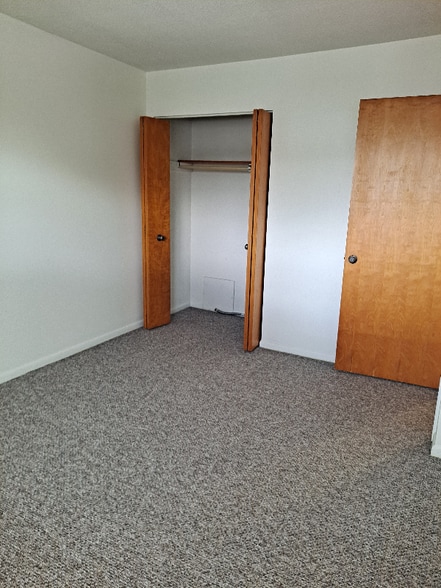 Building Photo - 505 N Washington Ave