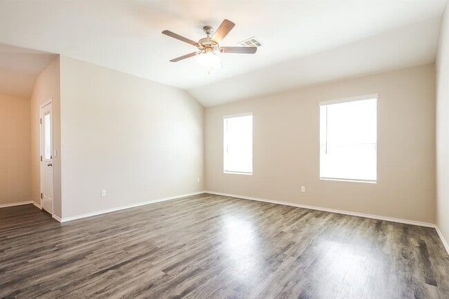 Building Photo - 10756 SW 23rd Pl