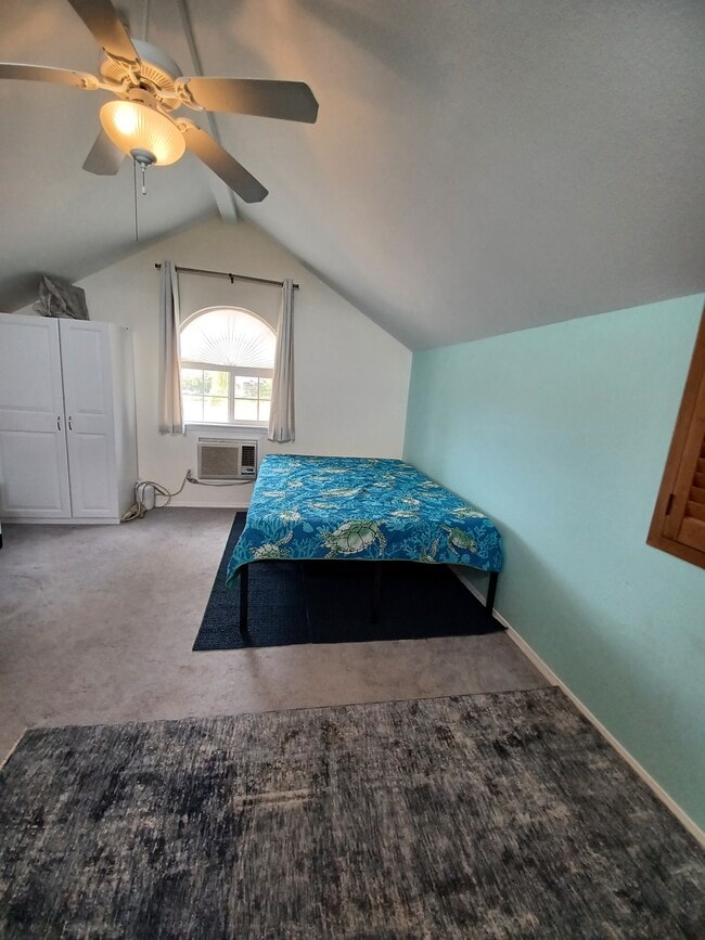 Building Photo - 50 Halili Ln
