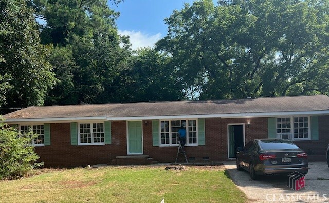 Primary Photo - 255 Vista Dr