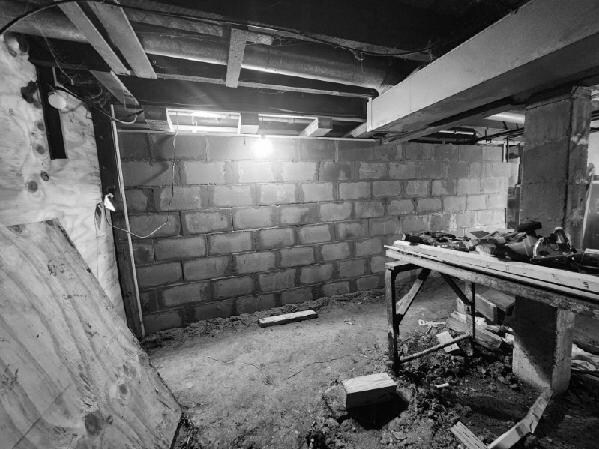 Building Photo - 1312 Cass Ave