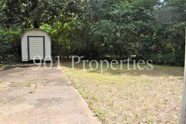 Building Photo - 4199 Atwood Ave