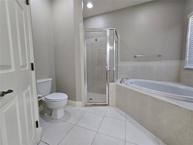 Building Photo - 1720 Saddlewood Dr