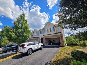 Building Photo - 809 Fairgate Drive
