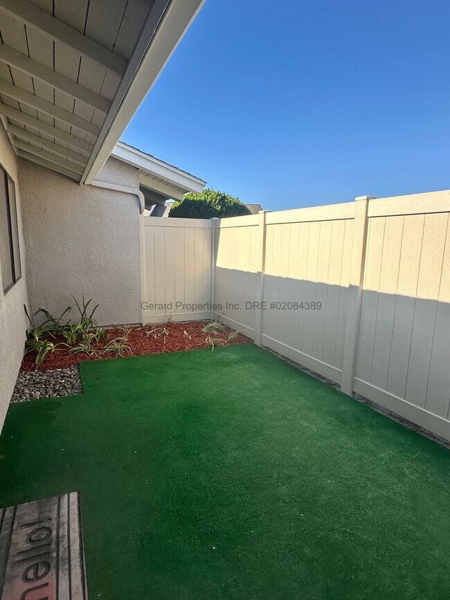 Building Photo - 55+ Huntington Beach Condo – Pools, Pickle...