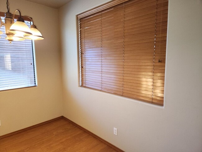 Building Photo - Bison Cove C5 - 2 Bed / 2 Bath