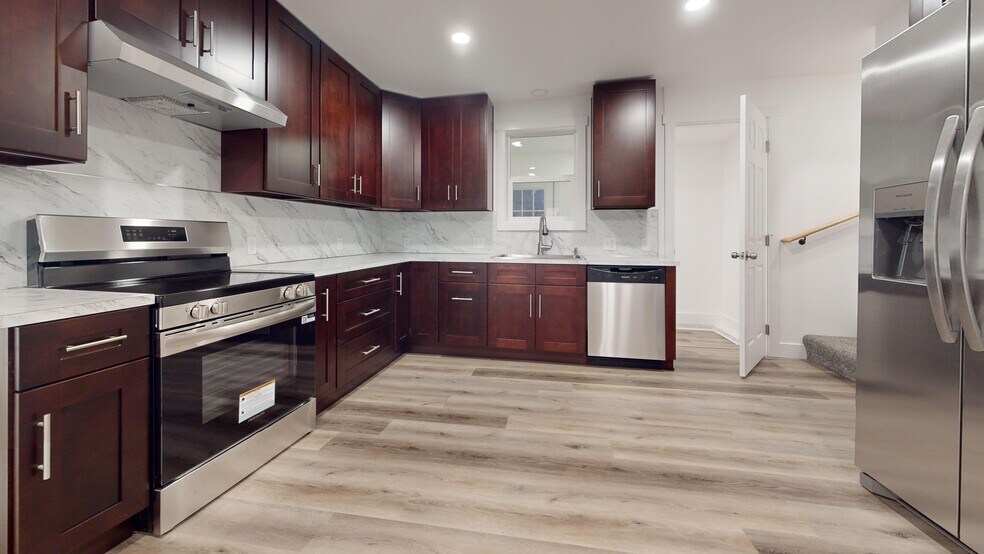 Building Photo - 16702 SE 1st St