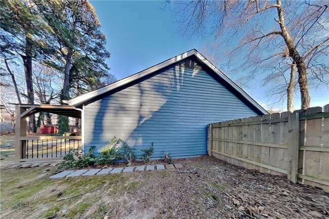 Building Photo - 4901 Duncan Wood Dr