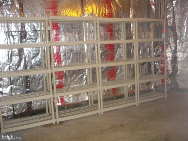 Building Photo - 9713 Klimt Ct