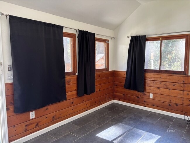 Building Photo - 26455 Delano Dr