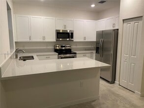 Building Photo - 350 NE 208th Terrace