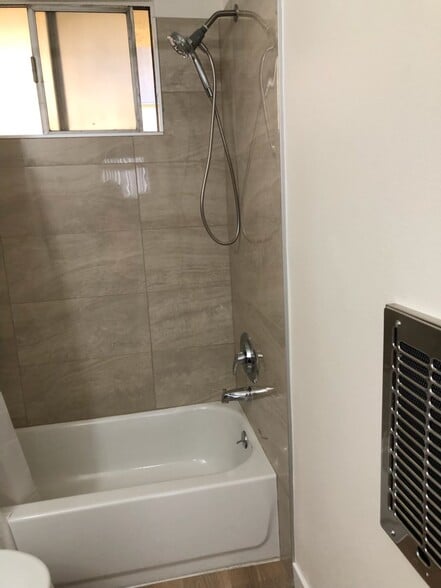 Building Photo - 5430 Corteen Pl