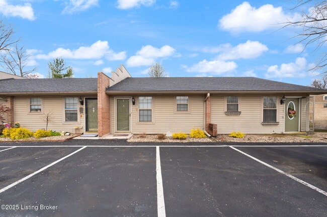 Building Photo - 708 Victoria Ct