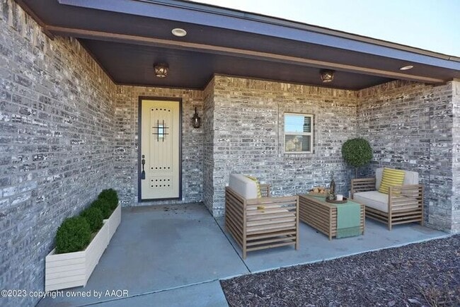 Building Photo - 18401 Bradley Ln