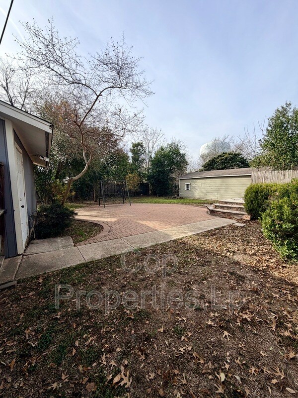 Building Photo - 118 Field Crest Dr