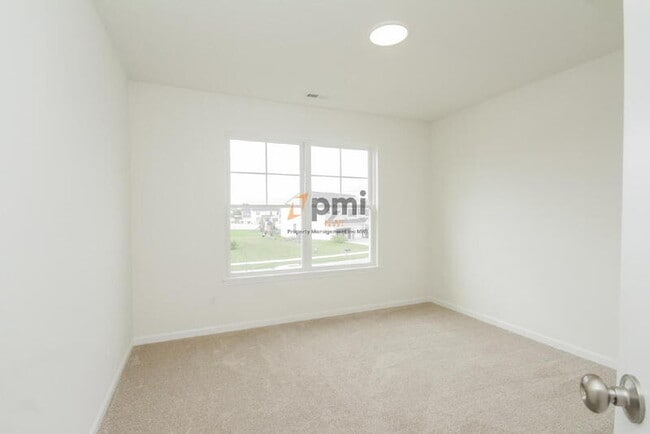 Building Photo - 6643 Prairie Rose Dr