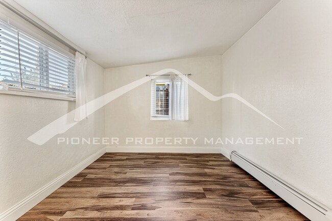 Building Photo - Spacious Bungalow with Private Backyard Near Sloan's Lake Neighborhood!