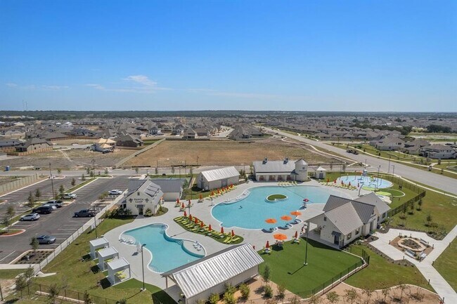 Building Photo - 372 Hollister Dr