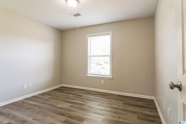 Building Photo - 15554 Brookstone Dr