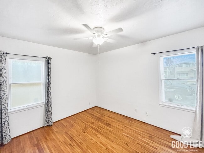 Building Photo - Beautiful 2B 1BA Home in University Height...