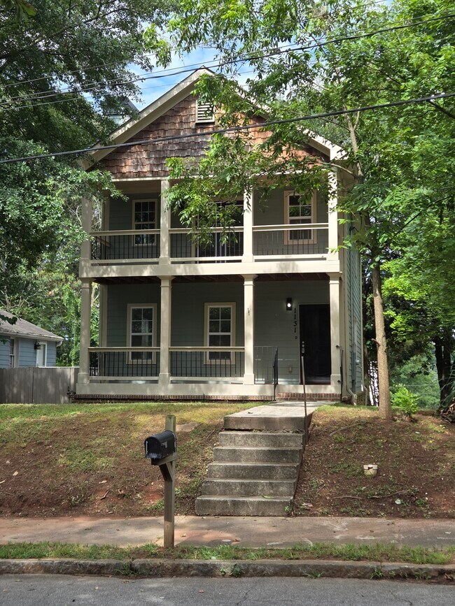 Primary Photo - 1131 Garibaldi St SW