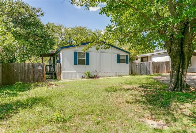 Building Photo - 1720 Hilltop Ln